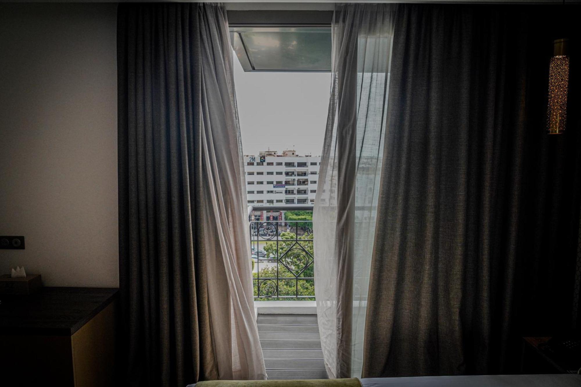 Az Hotel Des Arts Рабат Екстериор снимка