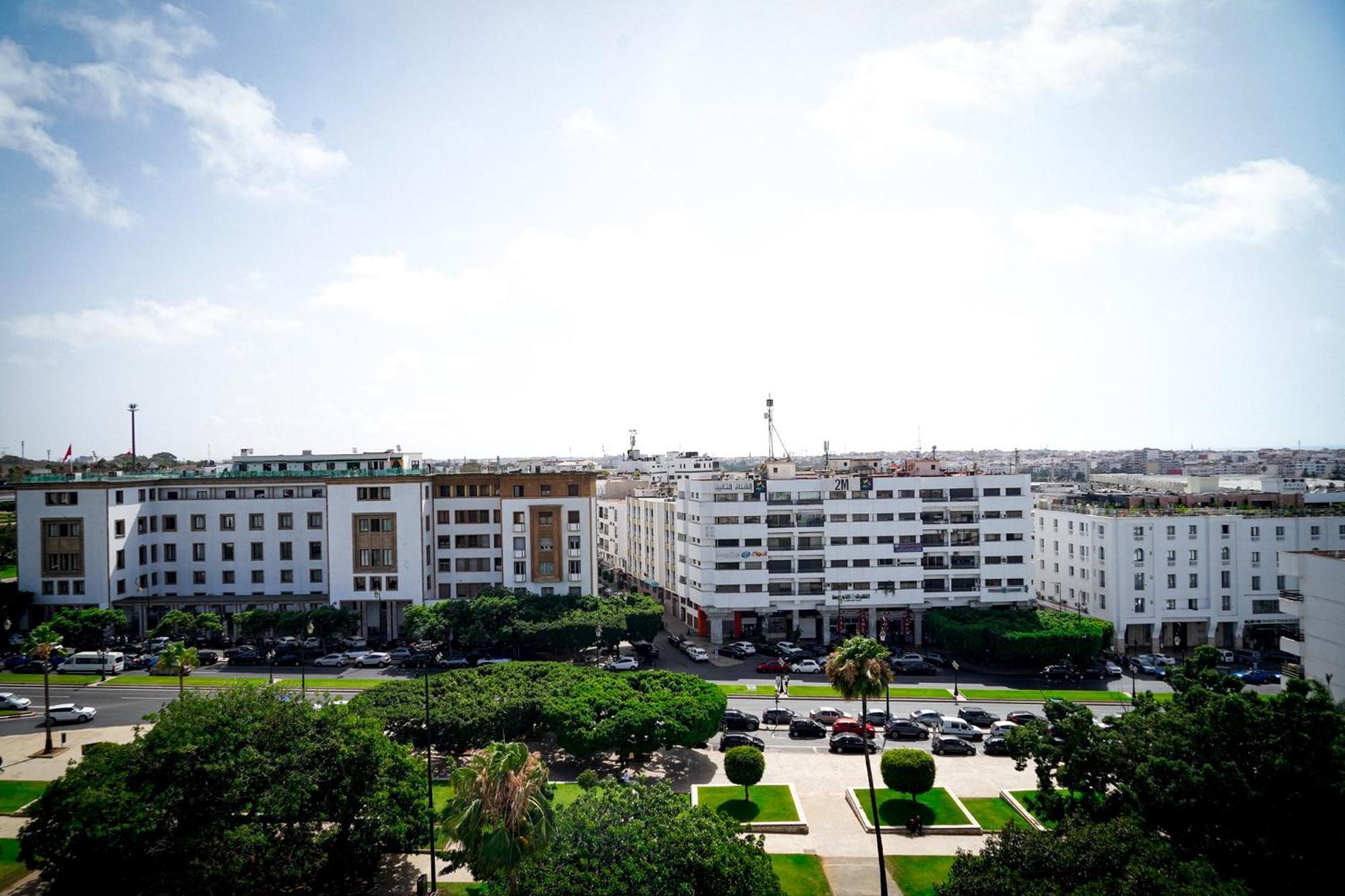 Az Hotel Des Arts Рабат Екстериор снимка
